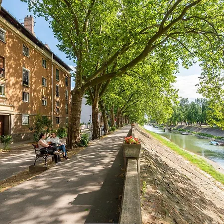Riverside No1 *